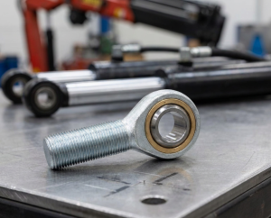 Produktový záběr - SKF SIR 70 ES Kloubová hlavice