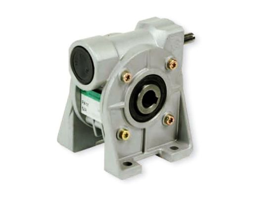 Šneková převodovka CHR 03 P - i=40, 0.12 kW, 35 ot/min + patky pro CH-03 P