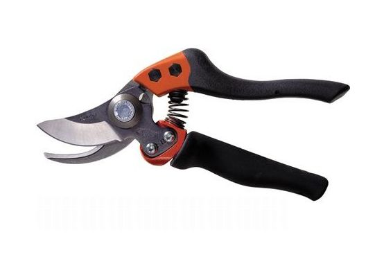 Profesionální zahradnické nůžky s otočnou rukojetí BAHCO PXR-M2